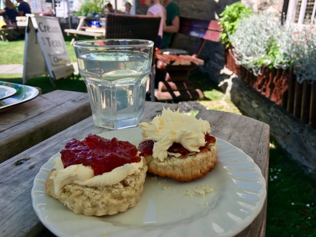 Cream tea the Devon and Cornish way in Mortehoe